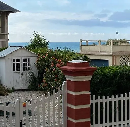 Joli Vue , Au Bout De La Rue !