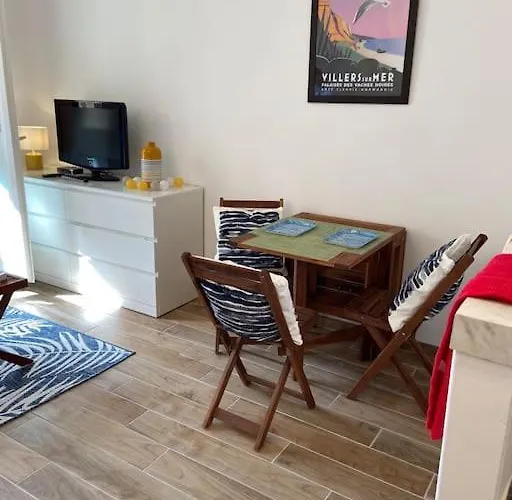 Joli Vue , Au Bout De La Rue ! Apartman *